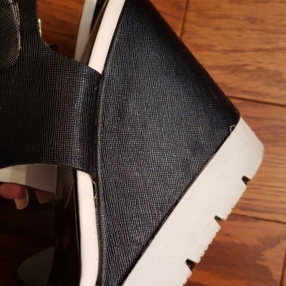 JUICY COUTOURE strappy wedges size 10 - Picture 5 of 5